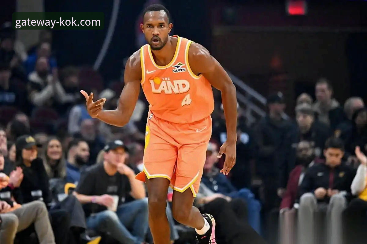 米切尔42分背后的战术博弈：一场被低估的东部卡位战